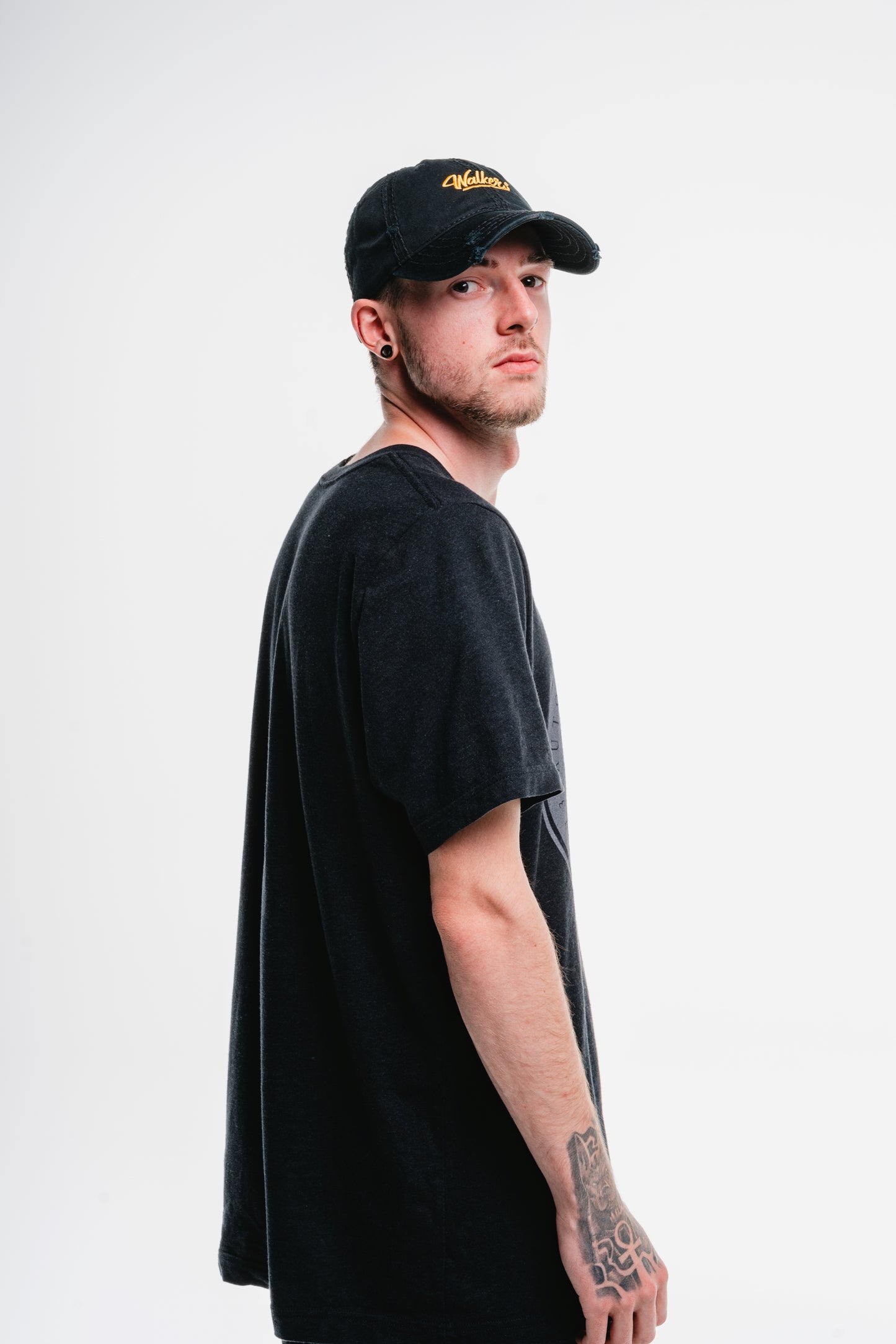 Black in Black Used Look Cap